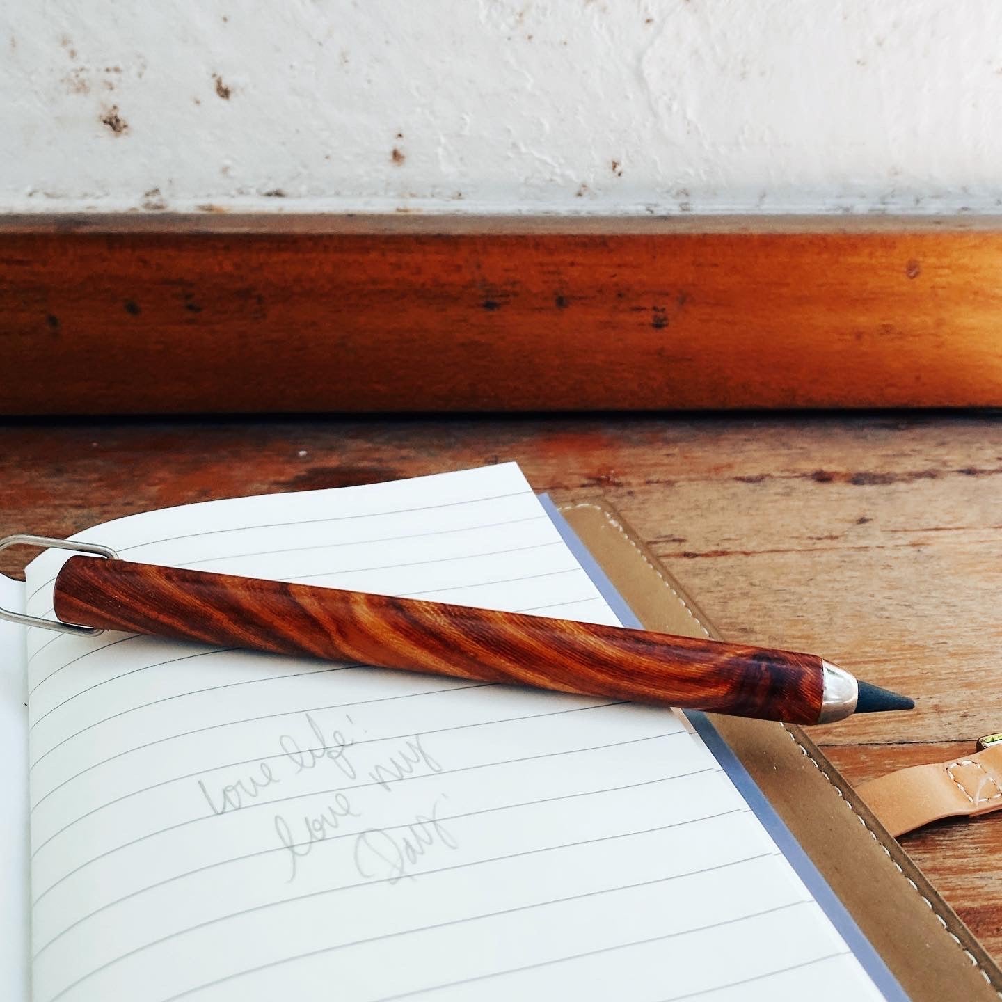 Artisan Endless Pencil [Padauk Wood] 原木工匠 ; 無盡的鉛筆 不斷墨鉛筆-花梨木